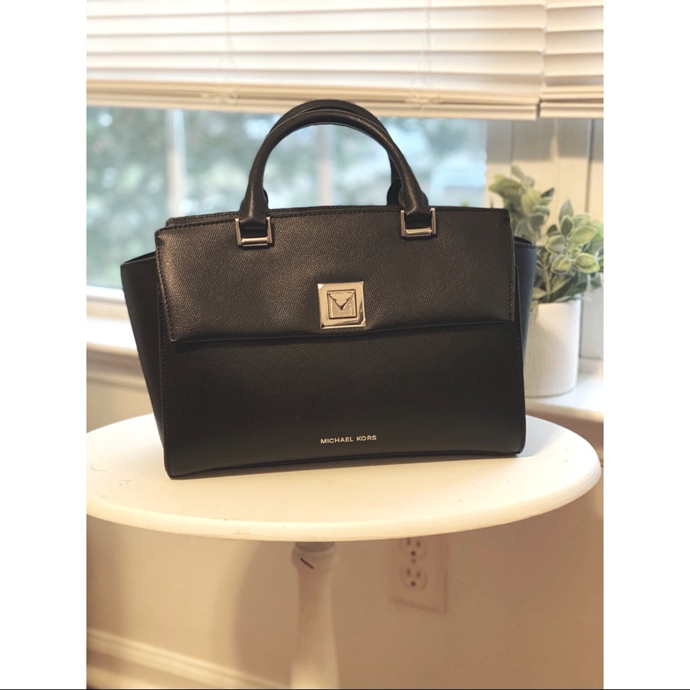 Michael Kors Sylvia medium crossgrain leather satchel